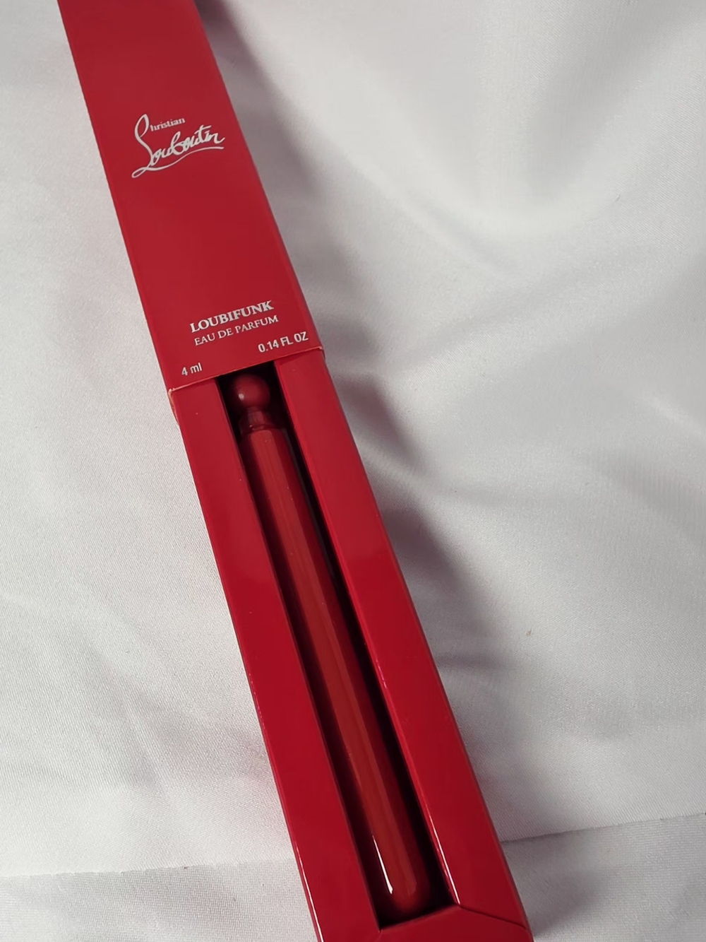 Christian Louboutin Red Fragrance & Beauty Box Set - Picture 6 of 10